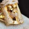 ANILLO CRISTO EN ORO DE 18K Y BRILLANTES