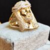 ANILLO CRISTO EN ORO DE 18K Y BRILLANTES