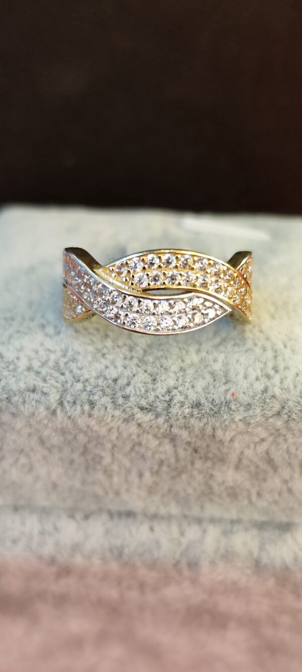 ANILLO MUJER EN ORO 18K Y BRILLANTES