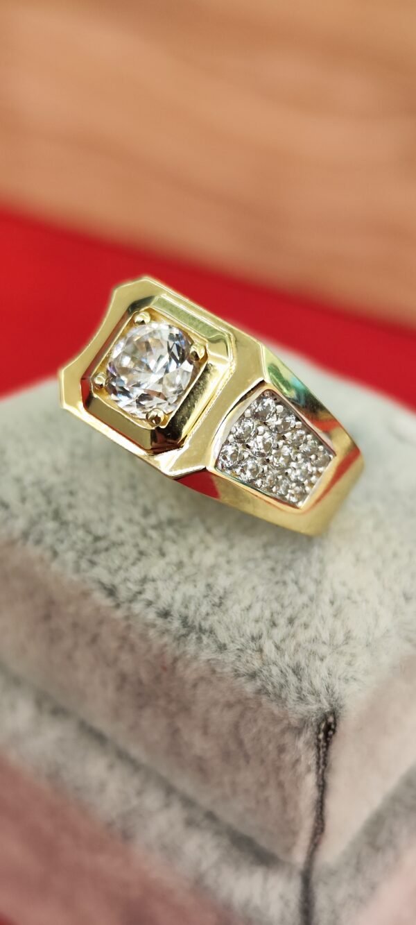 1740851826256 ANILLO SOLITARIO HOMBRE EN ORO 18K Y BRILLANTES