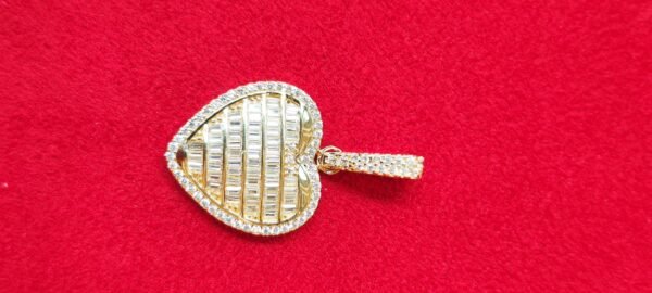 COLGANTE CORAZON ORO 18K