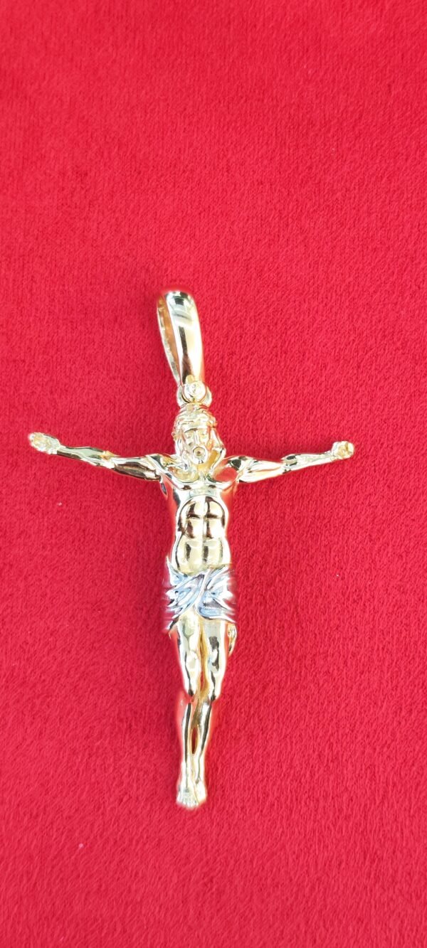 COLGANTE CRISTO EN ORO 18K